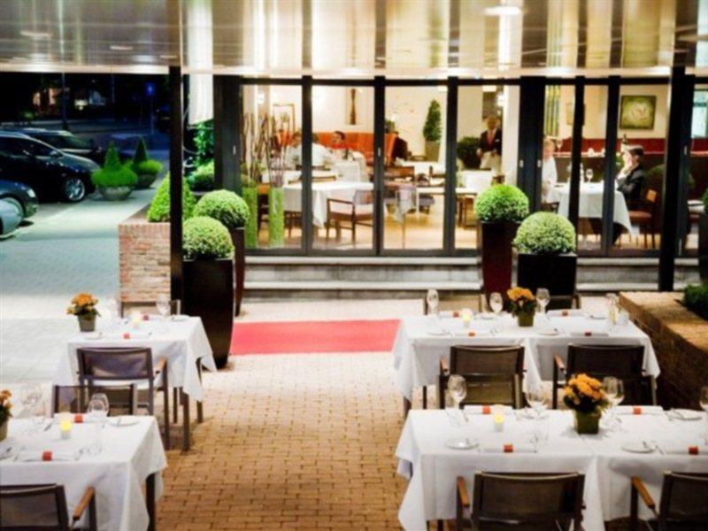 Bilderberg Garden Hotel Ámsterdam Exterior foto Restaurant "Le Grand Véfour"